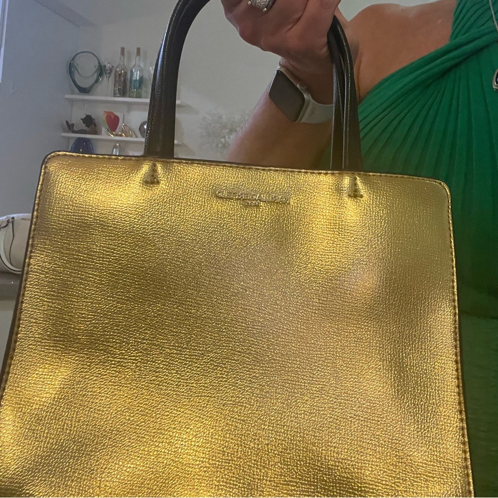 Karl Lagerfeld gold metallic handbag with black handlles & shoulder strap - Picture 7 of 11